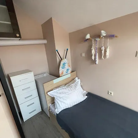 Cozy 7 Minutes From The Sea With A Large Terrace Varna
