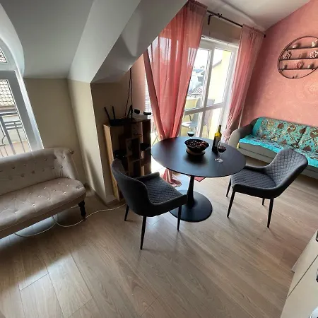 Cozy 7 Minutes From The Sea With A Large Terrace