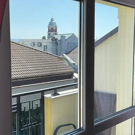 Cozy 7 Minutes From The Sea With A Large Terrace *