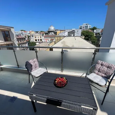 Apartamento Cozy 7 Minutes From The Sea With A Large Terrace *